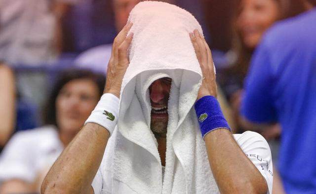 赛事新闻-距完美只一步之遥 盘点NBA历史上那些德约式遗憾